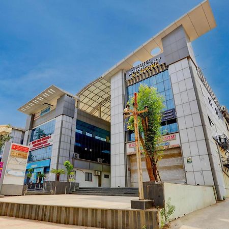 Hotel O Sun Light Ahmedabad Eksteriør bilde