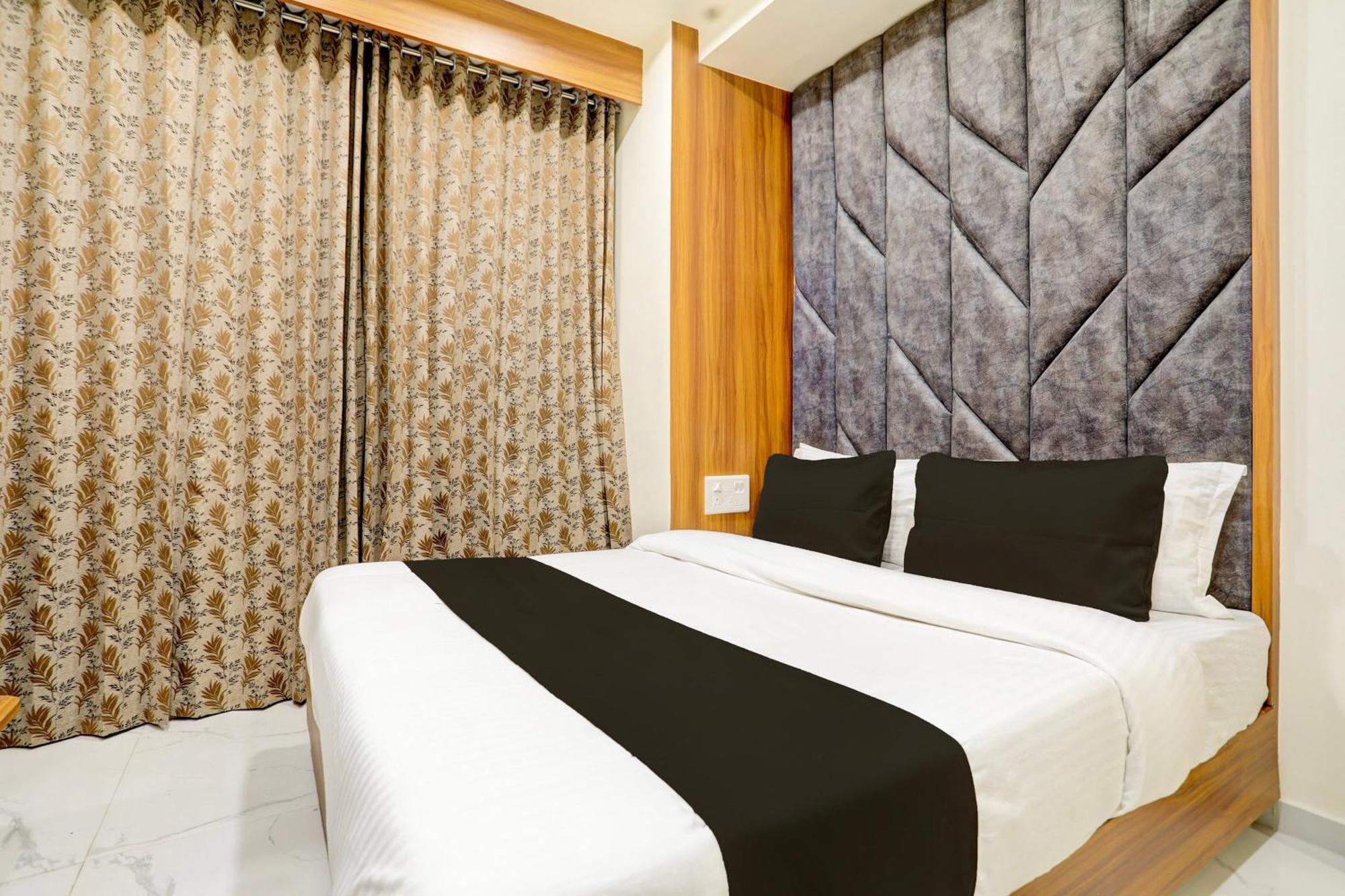 Hotel O Sun Light Ahmedabad Eksteriør bilde